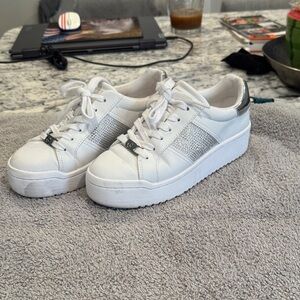 GBG Los Angeles White and Silver Platform Sneakers